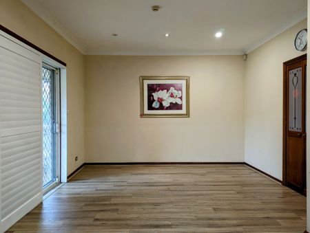 Spacious Brick Home - Photo 3