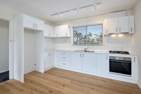 18/164 Wattletree Road, Malvern VIC 3144 - Apartment For Rent | Domain - Photo 4