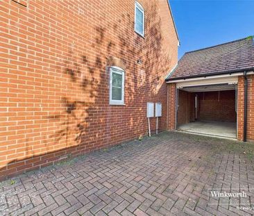 Roe Gardens, Three Mile Cross, Reading, RG7 - Photo 4