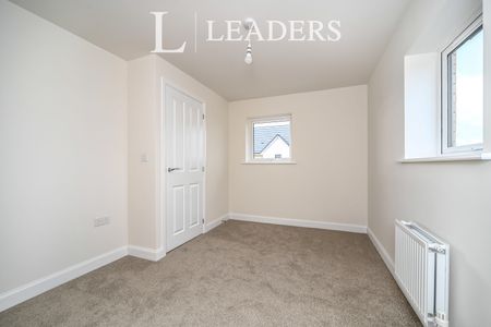 4 bedroom townhouse to rent Mapleleaf Road, Houghton Conquest, Bedford, MK45 - Photo 5