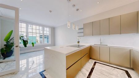 4 Bed 4 Bath, 6 - Photo 3