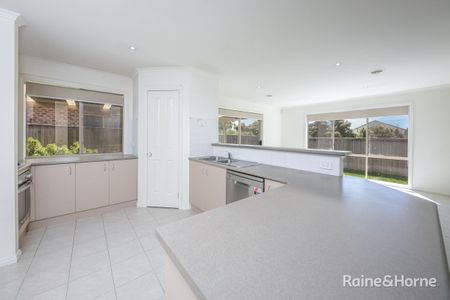 Family Home - Photo 5