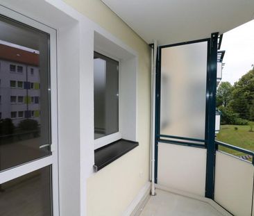 Frühlingsgefühle...tolle 2-Raum-Wohnung mit Wanne & Balkon zum Verl... - Photo 3