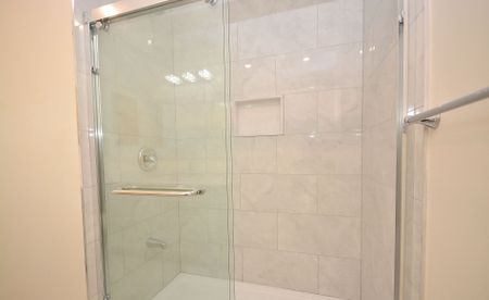 For Lease - 833 Mays Crescent Unit# Upper, Mississauga, Ontario - Photo 2