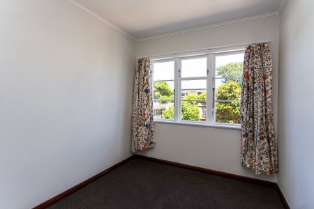 Lovely renovated 2 bedroom home in Riccarton! - Photo 5