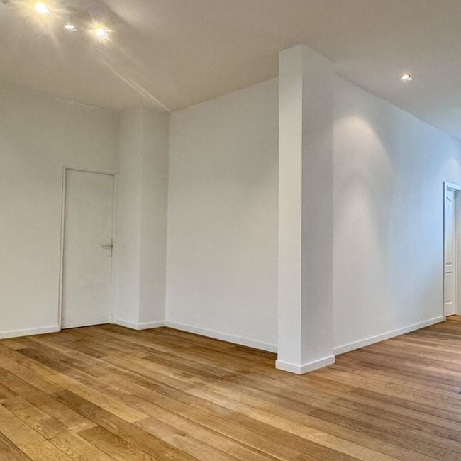 Appartement te huur in Namur voor € 800 met 1 slaapkamer - Foto 1