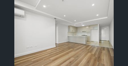 1 Week FREE Rent - Level 5, Luxury Living - Photo 3