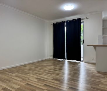 FIRST FLOOR 2 BEDROOM UNIT WITH LOCK UPGARAGE - Photo 2