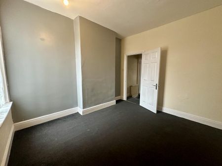 3 bedroom terraced house to rent - Photo 4