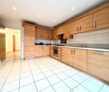 Wordsworth Avenue, Stratford-upon-Avon, CV37 - Photo 3