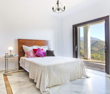 Villa Milagro, Luxury Villa to Rent in El Madronal, Marbella - Photo 4