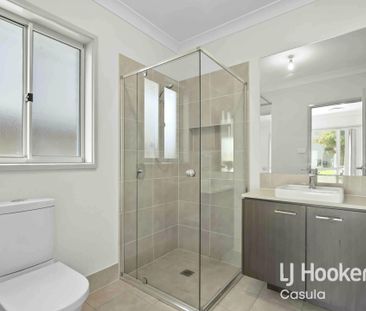 Large Family Home - Photo 5