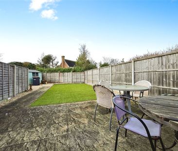 Vegal Crescent, Englefield Green, Egham, Surrey, TW20 0QA - Photo 6