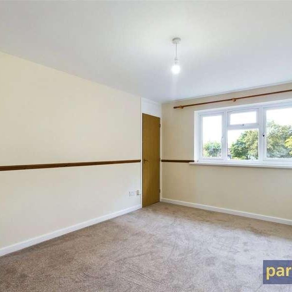 Shackleton Way, Woodley, Reading, Berkshire, RG5 - Photo 1