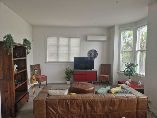 10 Stanley Street, Berhampore Wellington 6023 - Photo 1