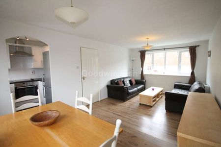 Nash Street, Hulme, Manchester - Photo 2