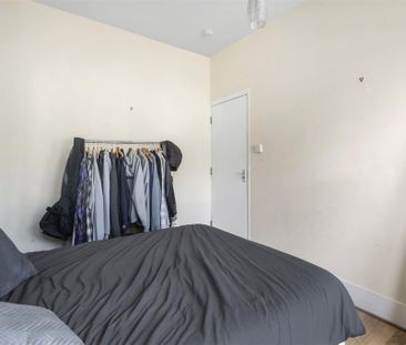 5 bedroom house to rent - Photo 1