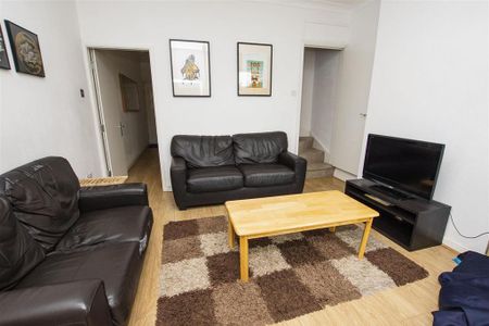 4 bedroom house to rent - Photo 2