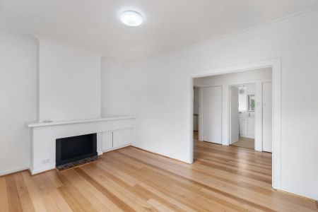 Park Views & Light Filled! - Photo 2