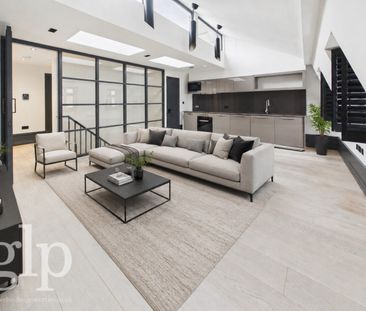2 Bedroom Apartment, King Street, London, Covent garden, WC2E - Photo 1