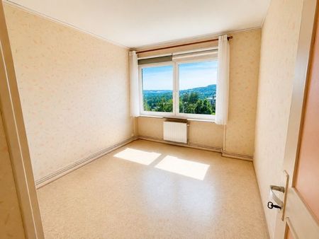 Location Appartement 4 pièces 72m² EU 76260 - Photo 2