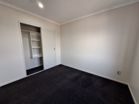 Spacious 2 bedroom Apartment - Photo 5