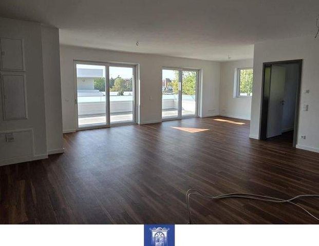 Dachtraum mit großer Terrasse, 2 Bädern, exklusiver Ausstattung, Lift! Erstbezug! - Foto 1