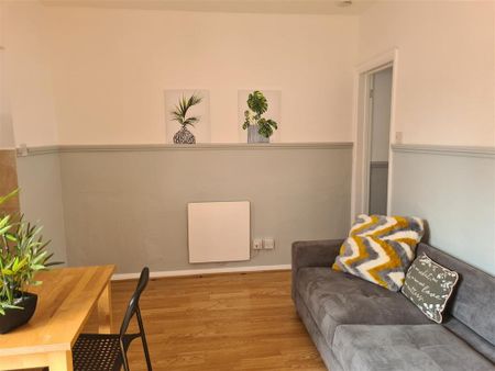 2 bedroom house to rent - Photo 3