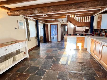 3 bedroom detached house to rent - Photo 5