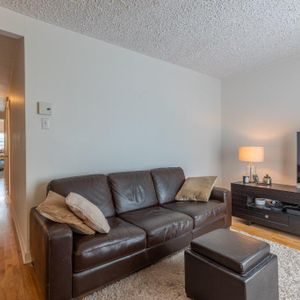 41/2 a Louer Anjou - Photo 2