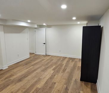 For Lease - 38 Jasper Drive Unit# lower level, Aurora, Ontario - Photo 2
