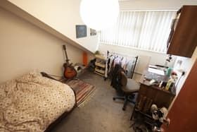 4 Bed - 16 Thornville Grove, Hyde Park, Leeds - LS6 1JU - Student - Photo 1