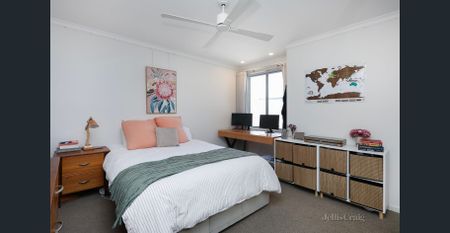 Live in Style and Indulge in Lifestyle - Photo 2