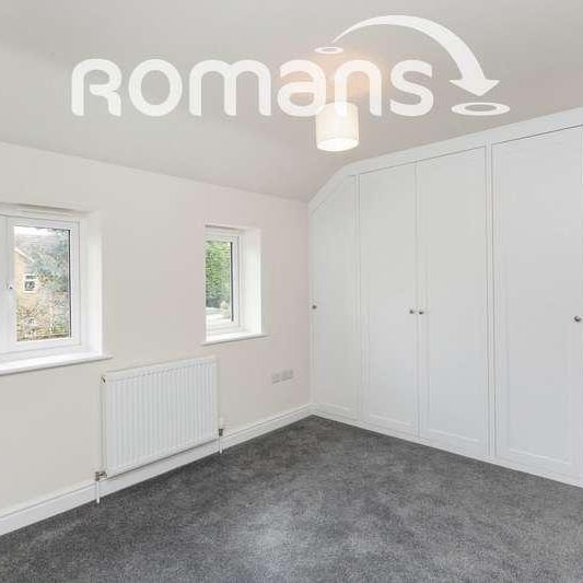 Frys Lane, Yateley, GU46 - Photo 1