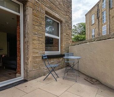 18 Somerset Road, Huddersfield, HD5 - Photo 1