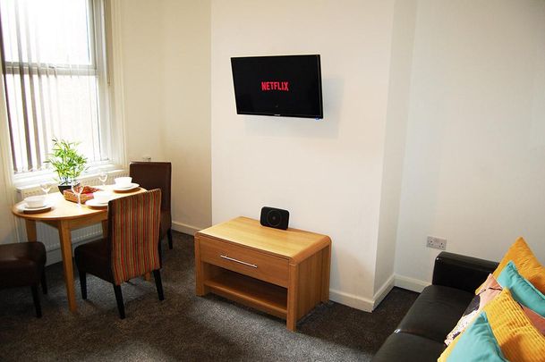 6 bedroom house share to rent - Photo 1