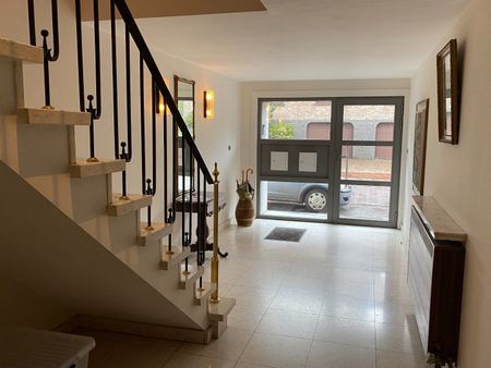 Ruim en licht appartement met prachtig zicht op groen 🌿: 2 slpk en bureau + garage + terras + extra ruimte - Photo 3