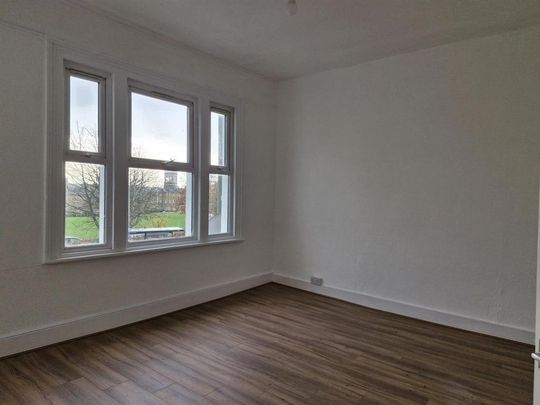 3 bedroom apartment to rent - Photo 1