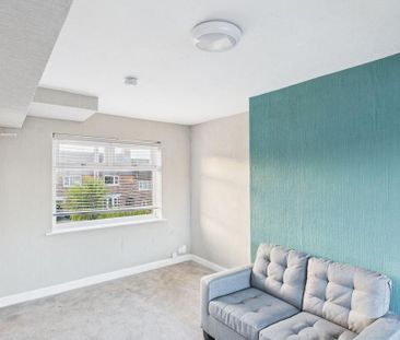 4 bedroom house of multiple occupation to rent - Photo 1