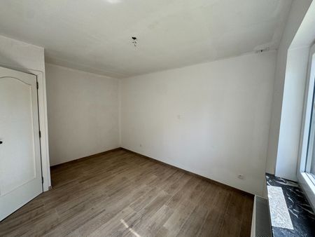 Gelijkvloerse woning met tuin in het groene Zutendaal - Photo 2