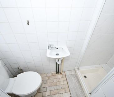 Studio to rent - Photo 6