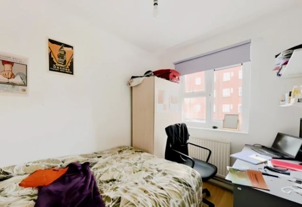 4 Bedroom 1 Bathroom - Photo 1