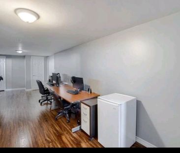 For Lease - 202 East 44th Street, Hamilton, Ontario - Photo 4