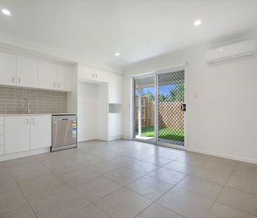 Modern 3-Bedroom Duplex in Prime Location - Only 1 Year Old - Photo 2
