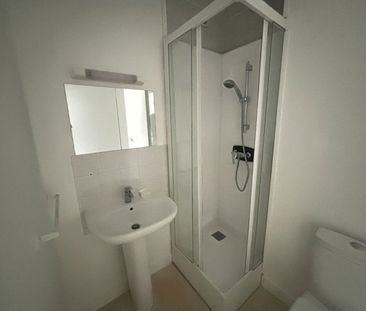 Location Appartement 1 pièce 27m² - Photo 4