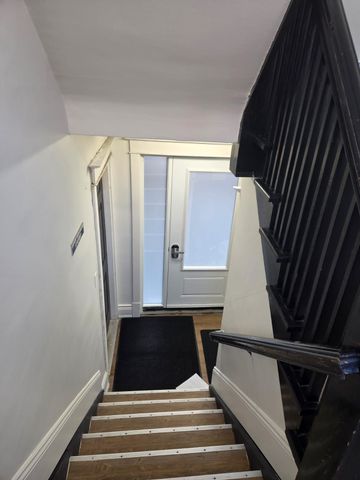 For Lease - 985 Main Street Unit# 6, Hamilton, Ontario - Photo 3