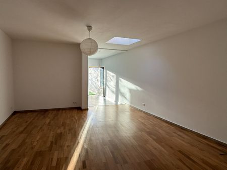 Verzorgd gelijkvloers 1-slpk appartement met tuin - Photo 3