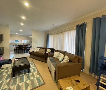 Low Maintenance 2 Bedroom Unit! - Photo 1