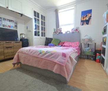 3 bedroom Semi-detached house to rent - Photo 3