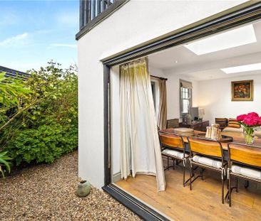 4 bedroom end of terrace house to rent - Photo 5